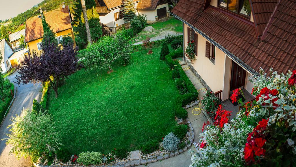 Apartments And Rooms Stefanac سلوني المظهر الخارجي الصورة