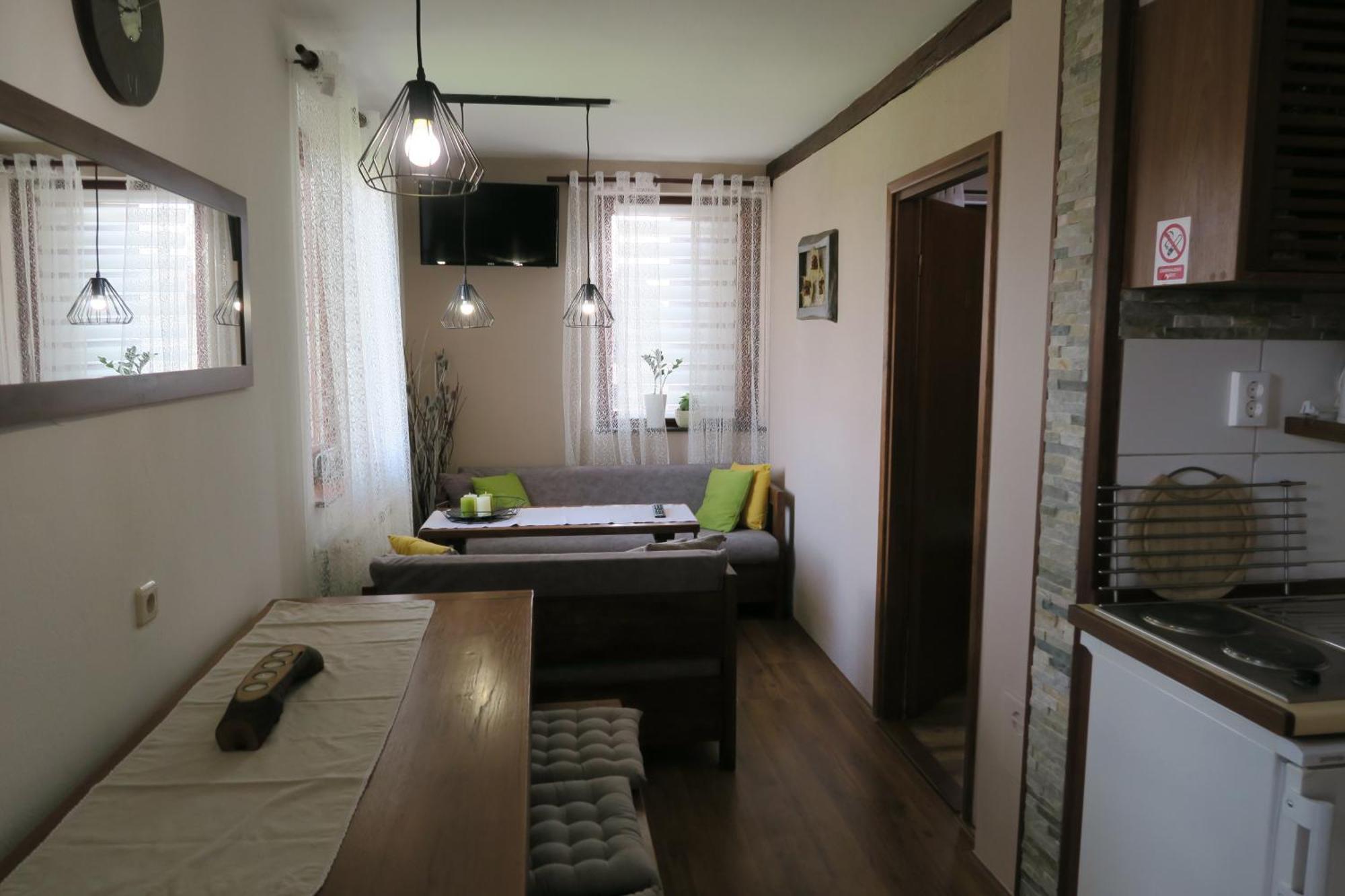 Apartments And Rooms Stefanac سلوني المظهر الخارجي الصورة