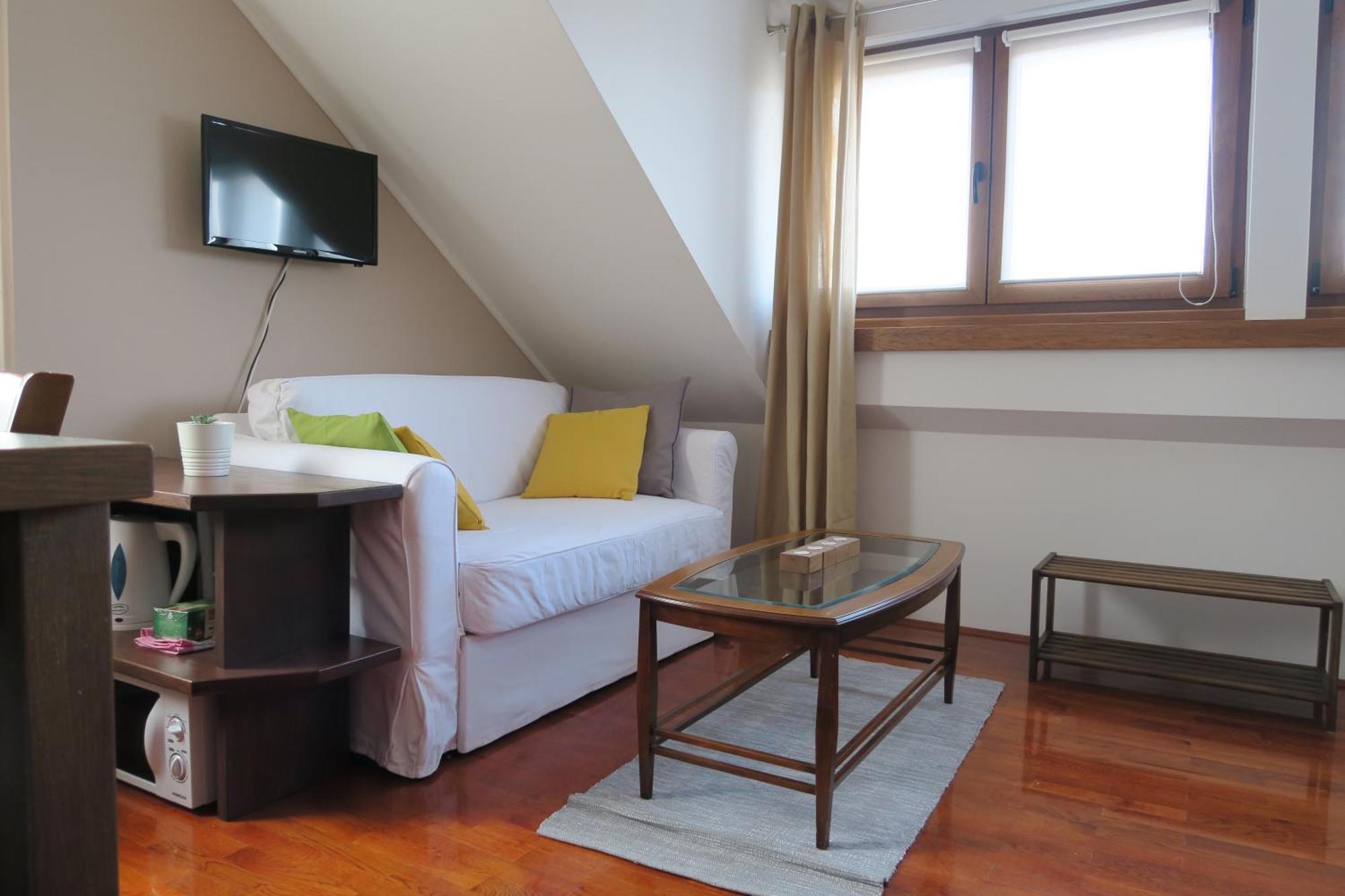 Apartments And Rooms Stefanac سلوني المظهر الخارجي الصورة