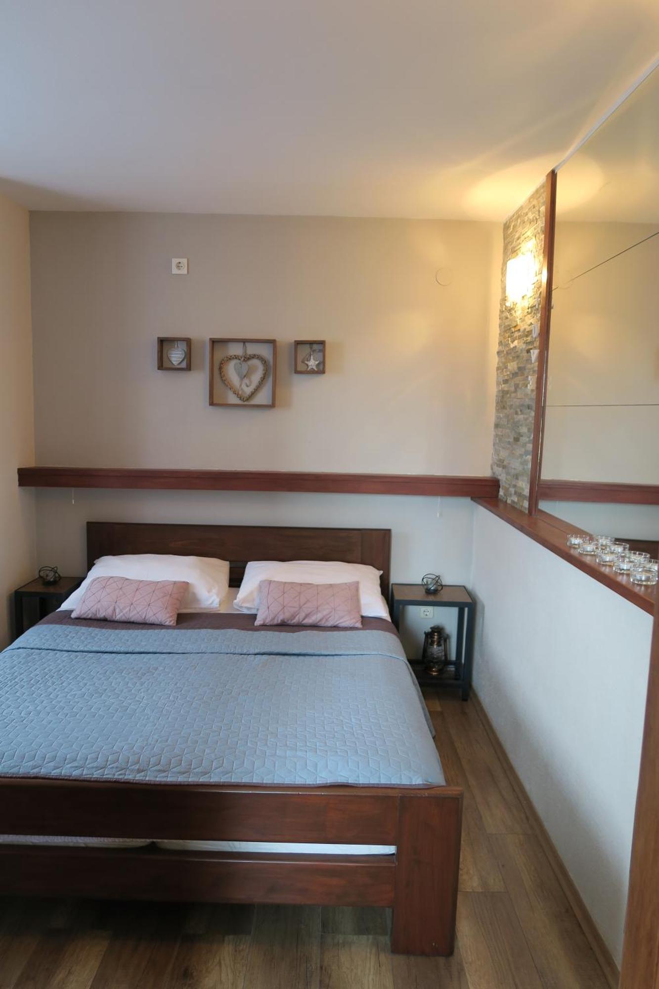 Apartments And Rooms Stefanac سلوني المظهر الخارجي الصورة