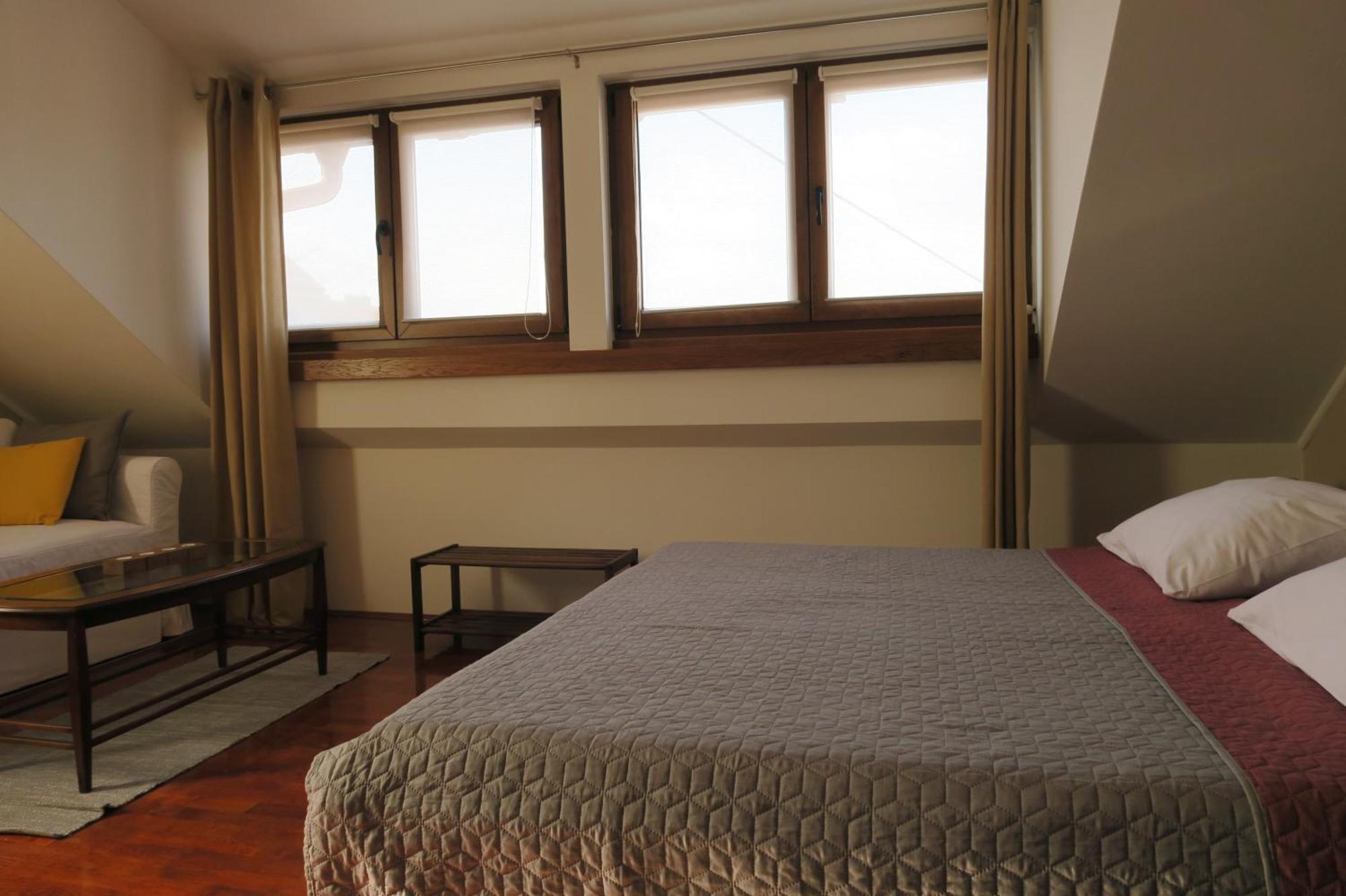 Apartments And Rooms Stefanac سلوني المظهر الخارجي الصورة