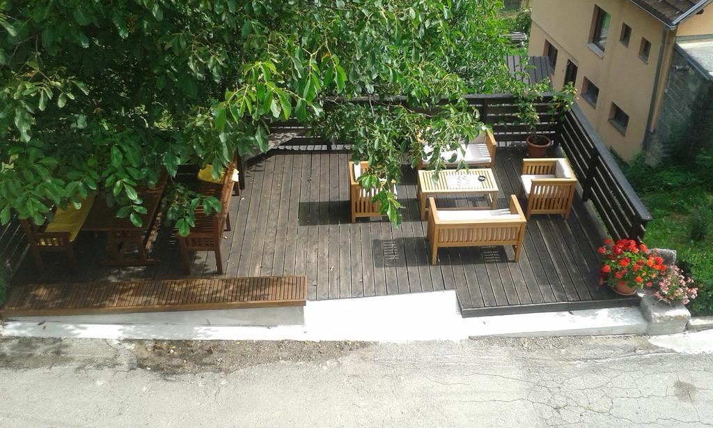 Apartments And Rooms Stefanac سلوني المظهر الخارجي الصورة