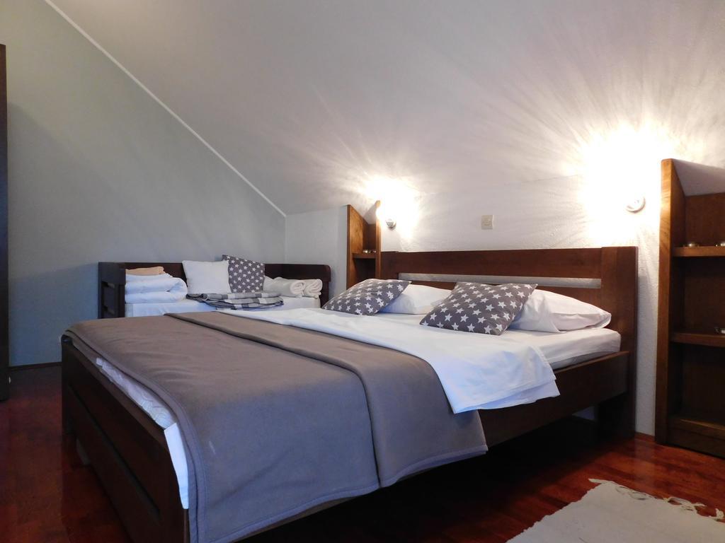 Apartments And Rooms Stefanac سلوني المظهر الخارجي الصورة