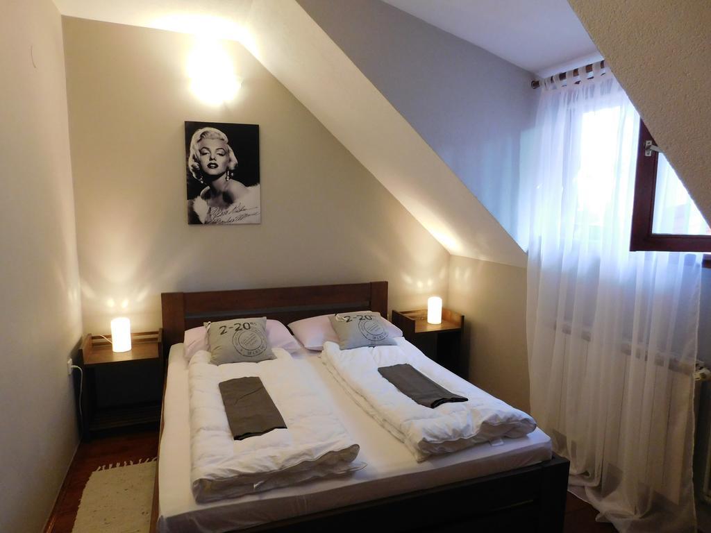 Apartments And Rooms Stefanac سلوني المظهر الخارجي الصورة